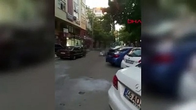 Sokak ortasında dehşet anları... Silahlı kavga kamerada