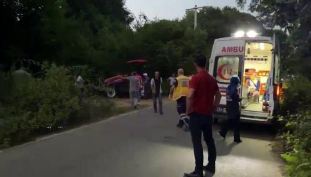 Son dakika haberi... Mevsimlik tarım işçilerini taşıyan traktör römorku devrildi: 7 yaralı