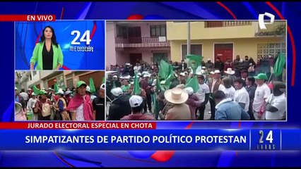 Partido político protesta frente al Jurado Electoral Especial de Chota por no ser admitidos
