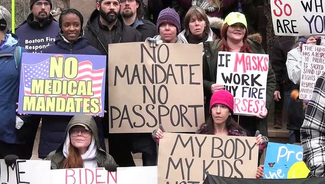 Facebook e Instagram eliminan a uno de los grupos antivacunas más grandes de EEUU