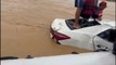 Dos niños muertos y cinco desaparecidos tras ser arrastrados en su coche por las lluvias torrenciales en Pakistán