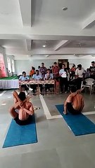 जयपुर में योगा प्रतियोगिता में ऐसे प्रतिभा दिखा रहे प्रतियोगी...