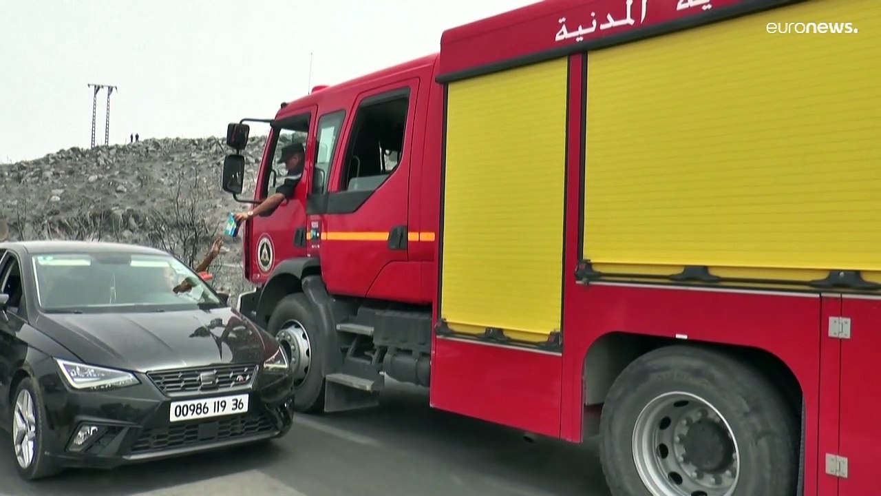 غالبية الحرائق في الجزائر تحت السيطرة وحصيلة الضحايا تبلغ 38 على الأقل