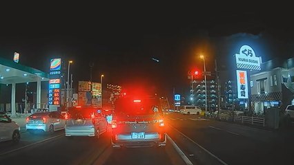 Japonya’da ateş topu şeklinde göktaşı görüldü