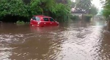 নেই নিকাশি ব্যবস্থা, টানা বৃষ্টির জেরে জলমগ্ন দুর্গাপুর পুরসভার ৩৮ নম্বর ওয়ার্ড | Oneindia Bengali