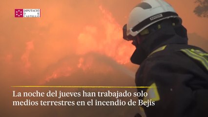 Los bomberos continúan con las labores de extinción en Bejís