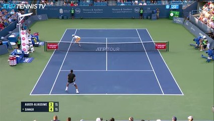 Cincinnati - Auger-Aliassime remporte son duel face à Sinner