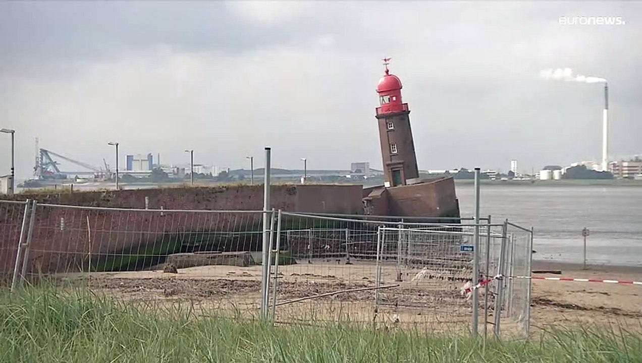 Kippt der Leuchtturm nun um? Große Sorge um 'Nordmole' in Bremerhaven