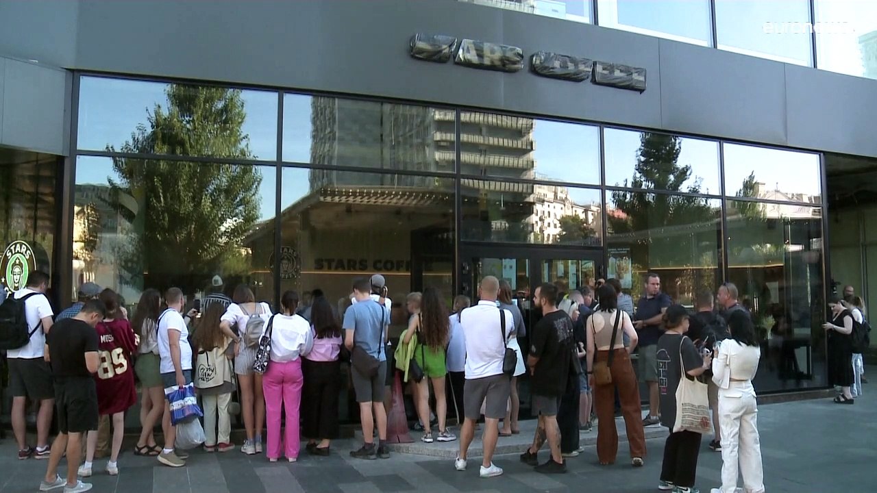 Rapper in Moskau betreibt Stars Coffee - fast wie Starbucks