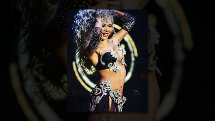 Oryantal Didem Kınalı uğradığı tacizleri itiraf etti- Para takarken göğsüme dokundular