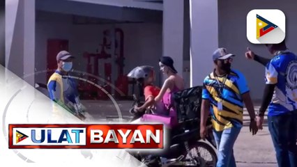Delivery rider sa Palawan, nasita ng traffic enforcer nang mapagkamalang tao na walang helmet ang sakay na manequin