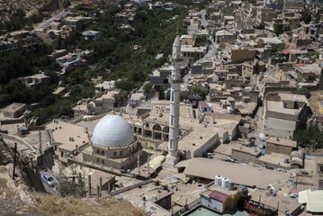 Duhok'taki yaklaşık 14 asırlık tarihi cami zamana meydan okuyor