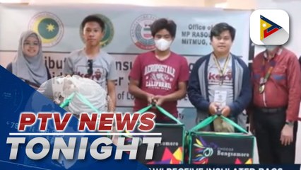 22 food riders in Marawi receive insulated bags with raincoats, tumblers from Bangsamoro gov't
