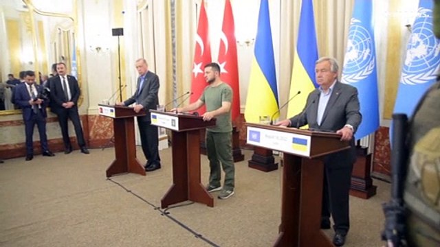 Макрон и Путин обсудили ситуацию на Запорожской АЭС