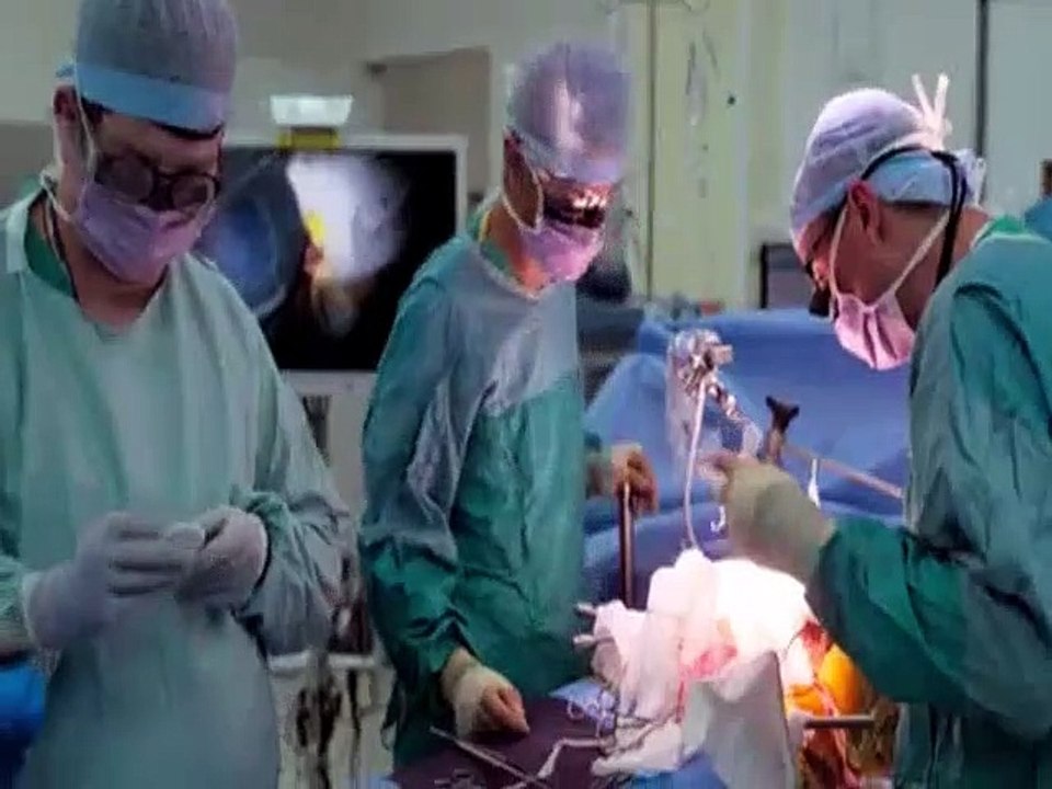 Geordie Hospital - S01E03