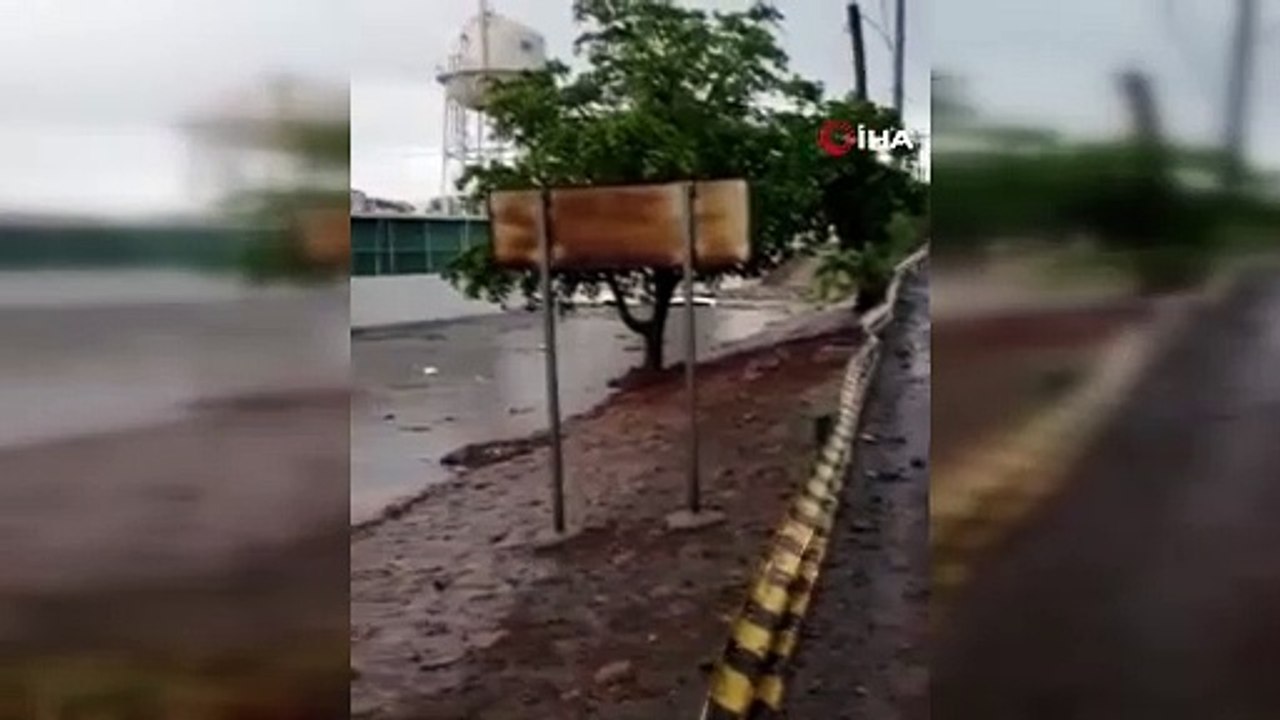 Meksika'da sel felaketi! 293 ev hasar gördü