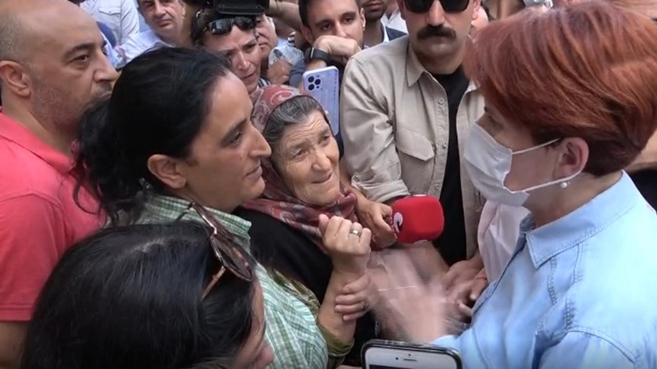 Akşener'e dert yanan vatandaş: Oğlum ziraat mühendisi ama hamallık ediyor