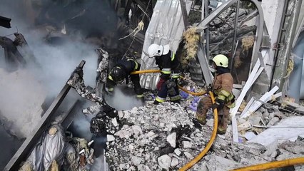 قصف روسي على خاركيف أدى إلى تدمير معمل كيميائي ومبنى جامعي