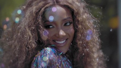 Mickey Guyton - Somethin' Bout You