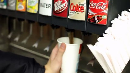 Pesquisa fez ratos tomarem refrigerante e resultado gera alerta