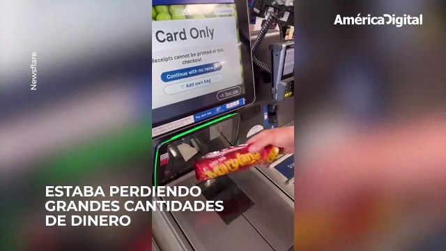 Hombre se tatuó código QR para acceder a los descuentos del supermercado