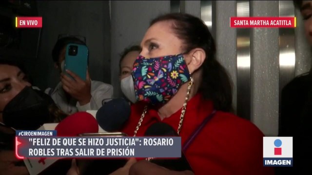 Rosario Robles sale del penal de Santa Martha Acatitla