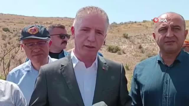 Son dakika haberi | Gaziantep Valisi Gül: İlk belirlemelere göre 15 vefat eden vatandaşımız var. 3 itfaiye görevlisi, 2 sağlık görevlisi, 2 gazeteci arkadaşımız vefat...