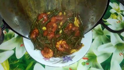 Shrimps With Beans Curry !! আঙ্গুল চেটেপুটে খাওয়ার মত বরবটি  দিয়ে চিংড়ি মাছের ভূনা  !!