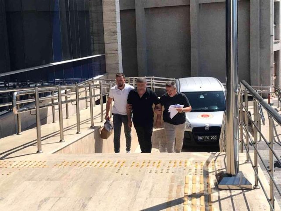 Son dakika haber... Müşteriyi durdurmak için ateş etmişti, adliyeye çıkartıldı