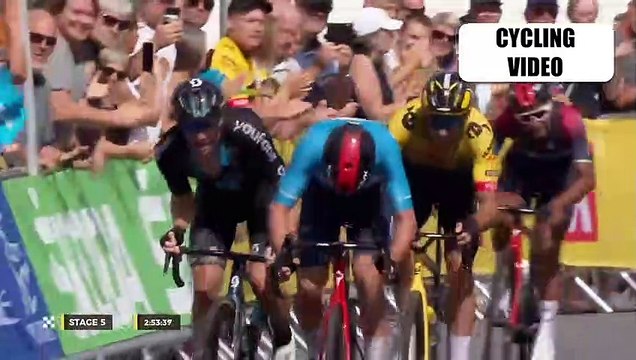 Magnus Sheffield Nearly Causes Crash In Final Corner At Tour of Denmark