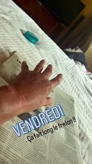 La main gauche de Christophe Dechavanne sur Instagram vendredi 19 août 2022.