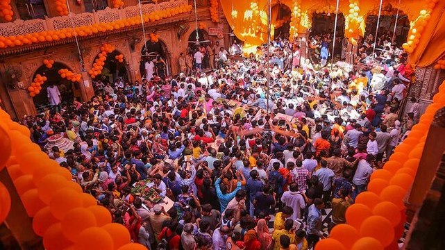 2 die of suffocation in Mathura's Bankey Bihari temple on Janmashtami