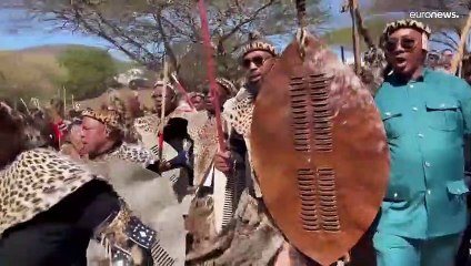 Sudáfrica | Misuzulu Zulu, coronado rey de los zulúes pese a las polémicas