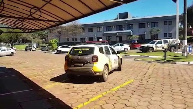 Briga de irmãos vai parar na delegacia; espingarda é apreendida