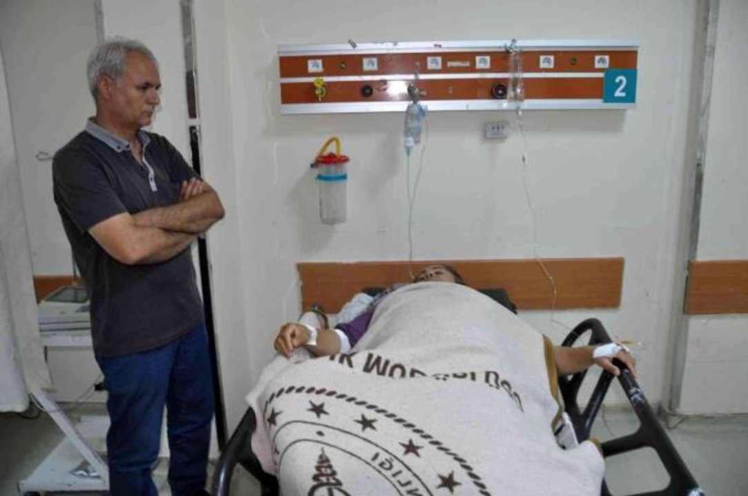 Mardin haberleri: Derik'teki kazada yardıma gitti, tırın kaportası üzerine düştü