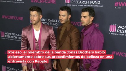 "La gente se maquilla más abiertamente y es estupendo" Joe Jonas a favor de procedimientos estéticos