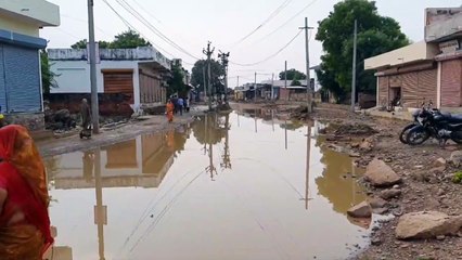 सड़कों के घाव बारिश में कर रहे आहत