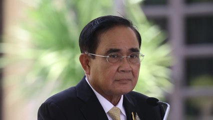 La justicia suspende al primer ministro de Tailandia por límite de mandato