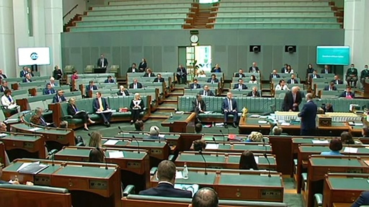 Baranaby Joyce, former deputy PM, insists he was unaware of Scott Morrison's secret powers, sworn into five ministries