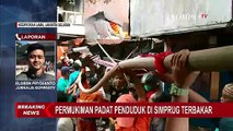 Petugas Damkar dan Warga Gotong Royong Padamkan Api Kebakaran di Kawasan Simprug Jakarta Selatan