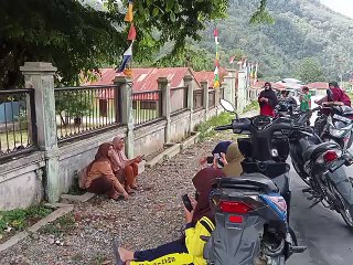 Warga Desa Pining Alami Gangguan Sinyal Internet