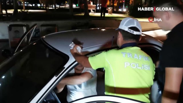Film sahnelerini aratmayan kovalamaca! Alkol metreyi üflemedi “Beni cezaevine atın'' dedi