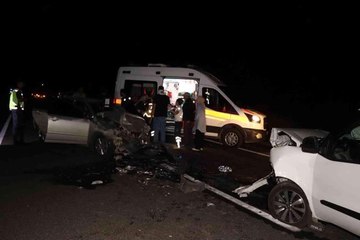 Kastamonu haberi! Oltu'da iki araç kafa kafaya çarpıştı: 4 yaralı