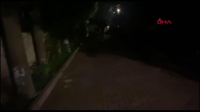 İSTANBUL-ÇATALCA'DA KUMARHANE OLARAK İŞLETİLEN VİLLAYA POLİS BASKINI