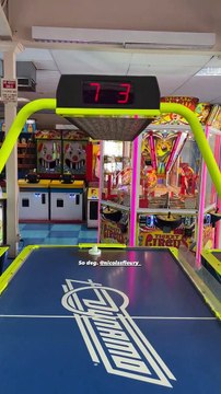 Vaimalama Chaves en vacances avec son beau chéri Nicolas Fleury. Ete 2022