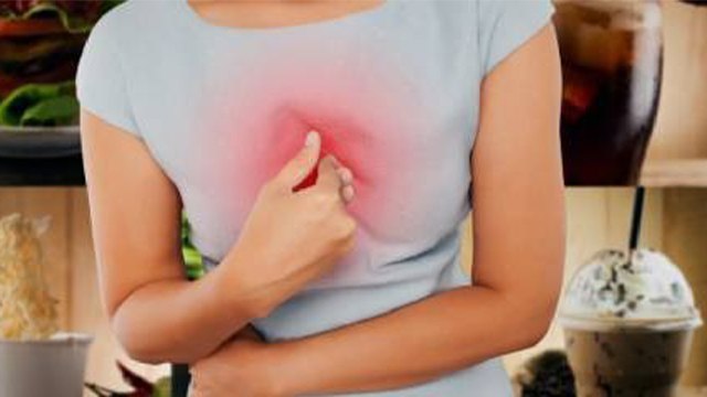 सीने के बीच में दर्द होने का कारण | Seene Ke Bich Mai Dard Hone Ka Karan | Boldsky*Health