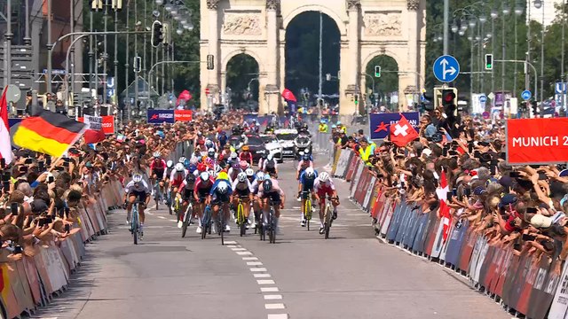 #EuroRoad22 | Lorena Wiebes sprint
