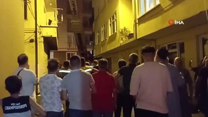Elektrik panosunda çıkan yangın nedeniyle apartman tahliye edildi