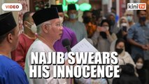Najib takes oath in mosque, swears his innocence in SRC case