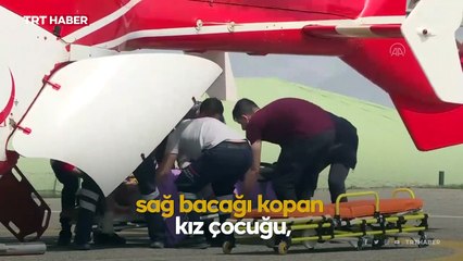 Bacağı kopan kızı 14 ameliyattan sonra yürütmeyi başardılar